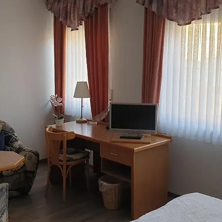 Jung, Bäckerei-konditorei&café