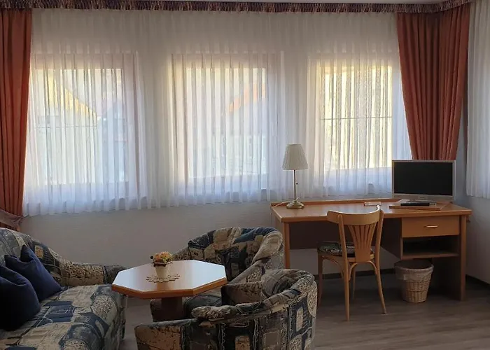 Jung, Bäckerei-konditorei&café 3*